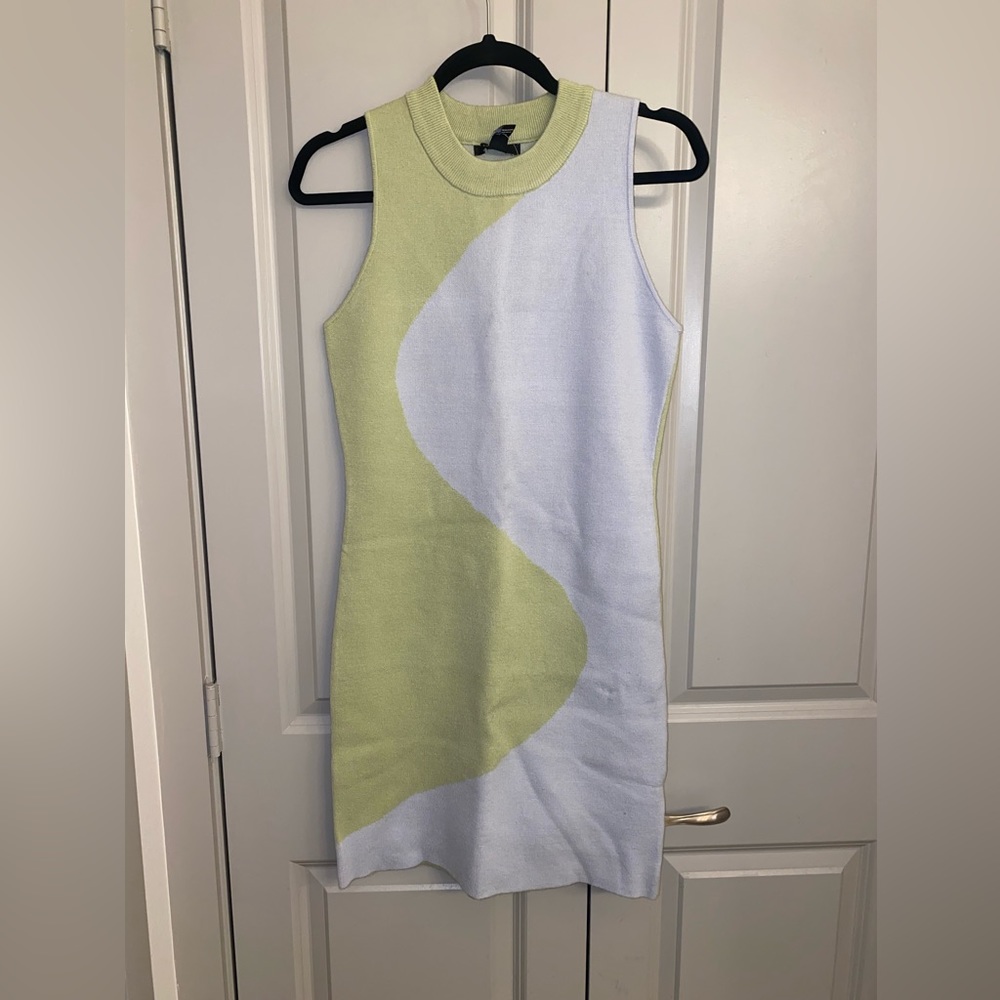 NWT Forever 21 Abstract Colorblock Sweater Dress - Picture 3 of 7